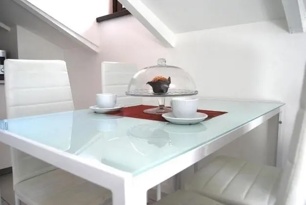 Apart Daire, 1 Büyük (Queen) Boy Yatak ve Çekyat, Sigara İçilmez