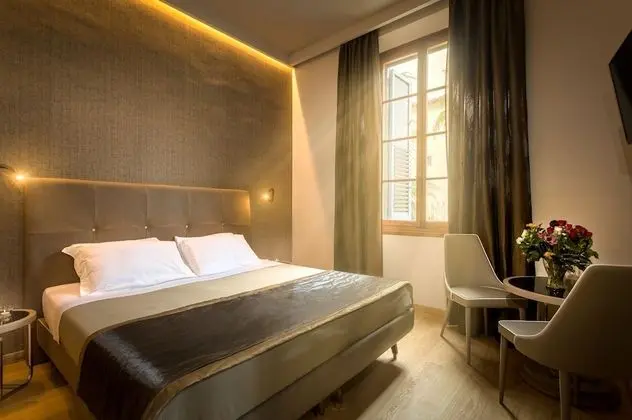 Deluxe Tek Büyük Yataklı Oda, Bahçe Manzaralı