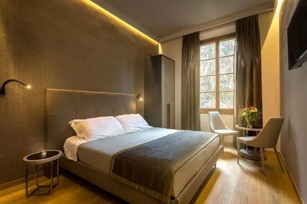 Deluxe Tek Büyük Yataklı Oda, Bahçe Manzaralı