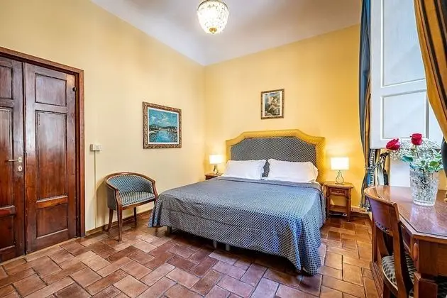 Tek Büyük Yataklı Oda