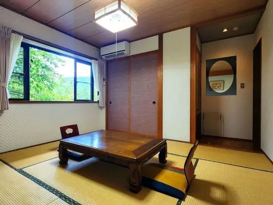 Traditional Oda, Sigara İçilebilir (Japanese Style)