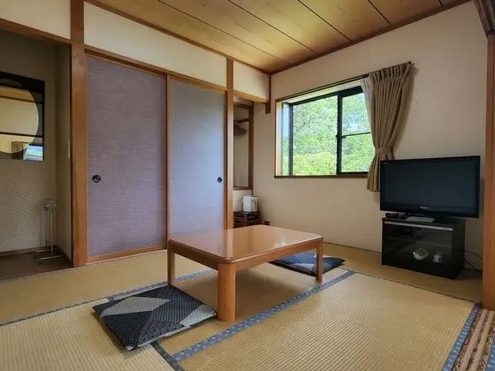 Traditional Oda, Sigara İçilebilir (Japanese Style)