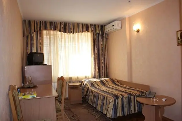 Economy Tek Büyük veya İki Ayrı Yataklı Oda