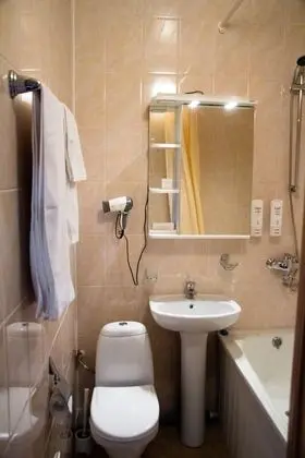 Business Tek Büyük Yataklı Oda