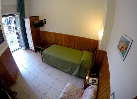 Economy Tek Kişilik Oda