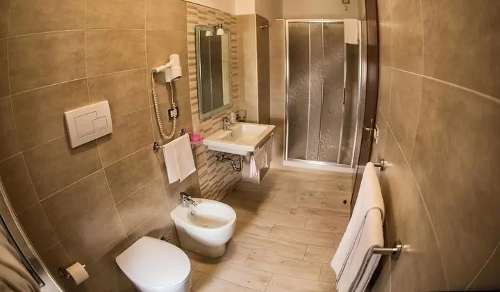 Superior Tek Büyük Yataklı Oda