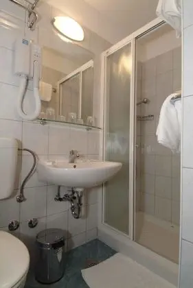 Üç Kişilik Oda, Balkon, Deniz Manzaralı