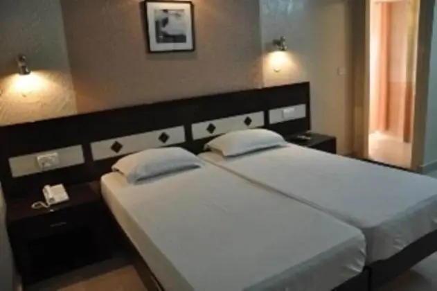 Superior Tek Büyük veya İki Ayrı Yataklı Oda