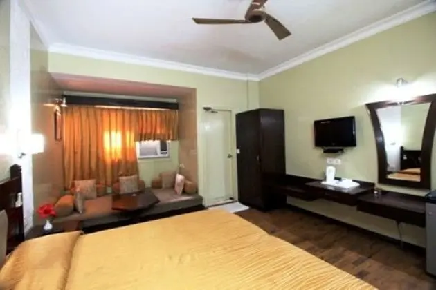 Superior Tek Büyük veya İki Ayrı Yataklı Oda