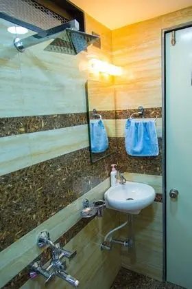 Economy Dört Kişilik Oda, 2 Çift Kişilik Yatak, Sigara İçilebilir