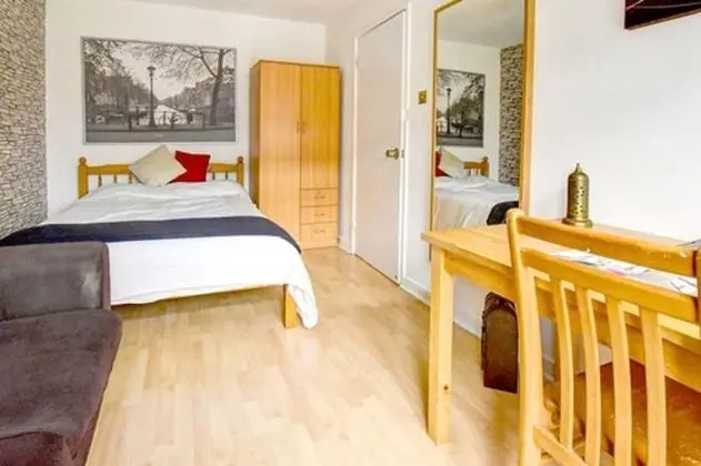 Comfort Tek Büyük Yataklı Oda, 1 Çift Kişilik Yatak, Ortak Banyo