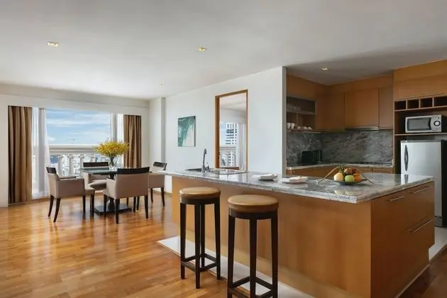 Tower Club Suite 2 Bedroom with Lounge