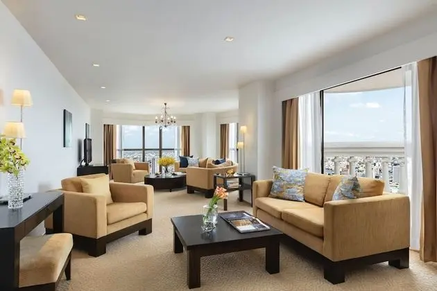 Tower Club Suite 2 Bedroom with Lounge