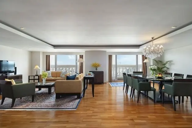 Tower Club Suite 3 Bedroom with Lounge
