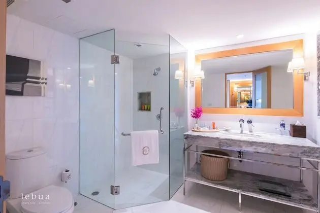 Tower Club Suite 3 Bedroom with Lounge