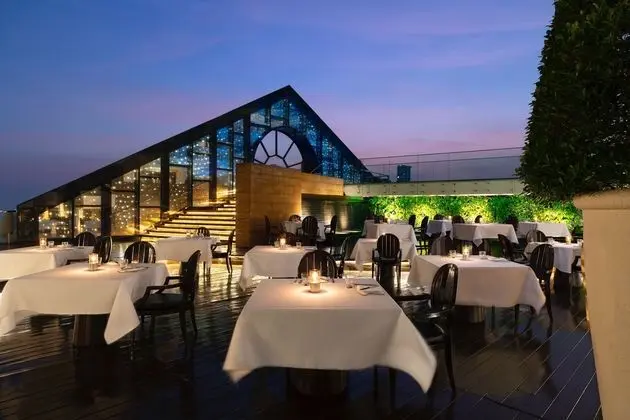 Tower Club Suite City View With Dinner Once Per Stay At Breeze Restaurant Above The Bangkok Skyline