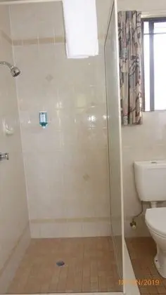 Standard Oda, 1 Büyük (Queen) Boy Yatak