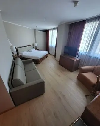 Junior Süit