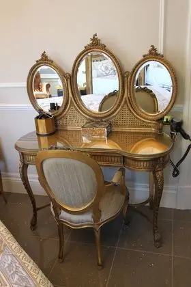Tek Büyük Yataklı Oda, Banyolu/Duşlu (Versailles)