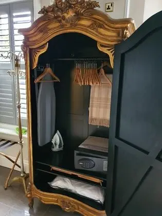 Tek Büyük Yataklı Oda, Banyolu/Duşlu (Versailles)