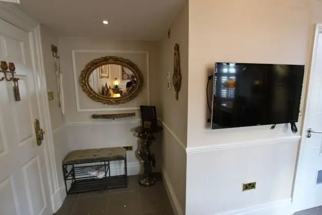 Tek Büyük Yataklı Oda, Banyolu/Duşlu (Versailles)