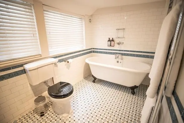 Deluxe Tek Büyük Yataklı Oda, Banyolu/Duşlu