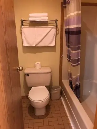 Basic Tek Büyük Yataklı Oda