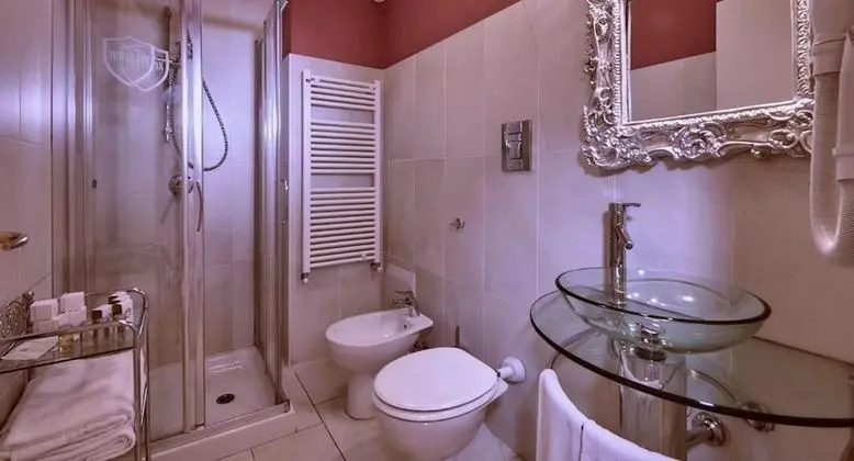 Romantic Tek Büyük Yataklı Oda