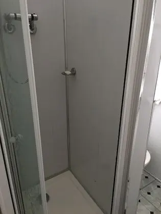 Economy Apart Daire, 2 Yatak Odası, Mutfak, Avlu