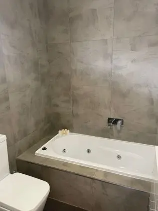 Deluxe Dört Kişilik Oda, Golf Manzaralı