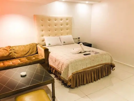 Deluxe Tek Büyük Yataklı Oda