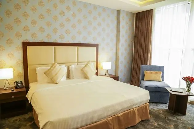 Deluxe Tek Büyük Yataklı Oda