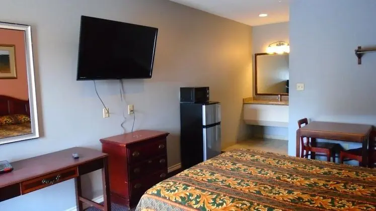 Tek Kişilik Oda, 1 Büyük (Queen) Boy Yatak