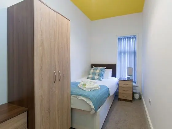 Tek Kişilik Oda, Ortak Banyo (Room 1)