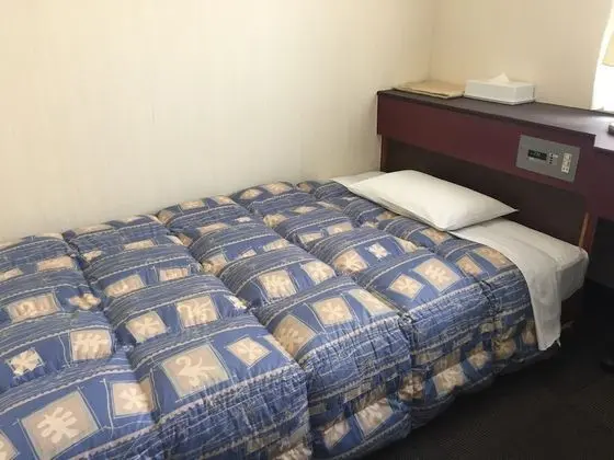 Tek Kişilik Oda, Sigara İçilebilir (  B  )