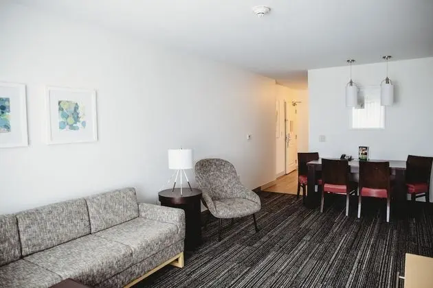 Süit, 1 Çift Kişilik Yatak