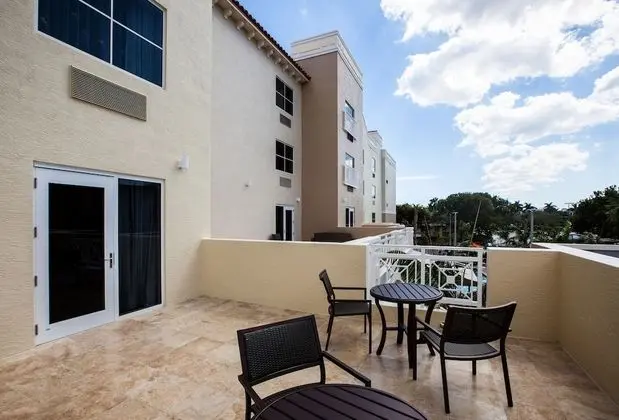 Stüdyo, Balkon