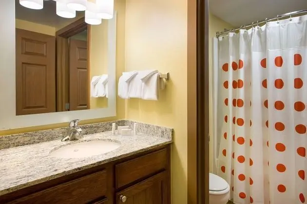 Süit, Birden Çok Yatak (Two Bedroom)