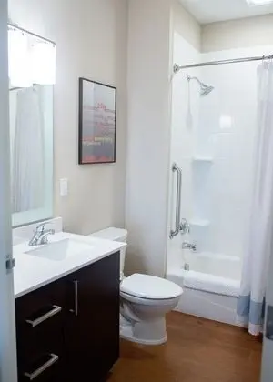Süit, 2 Yatak Odası (Mobility Accessible, Tub)