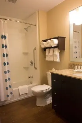 Süit, 1 Yatak Odası (Mobility Accessible, Tub)