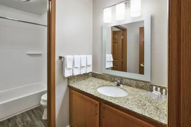 Süit, 2 Yatak Odası (Mobility/Hearing Accessible, Tub)