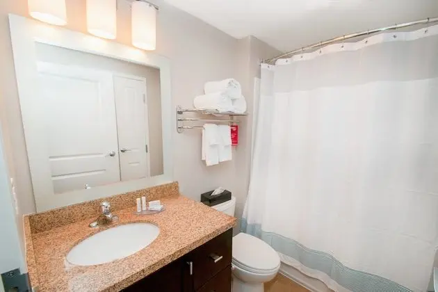Süit, 1 Yatak Odası (Mobility Accessible, Tub)