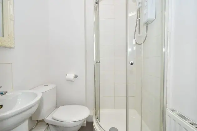 Tek Kişilik Oda, Banyolu/Duşlu