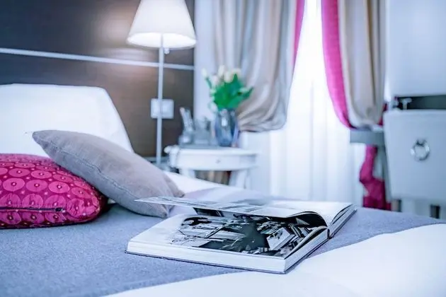 Superior Tek Büyük veya İki Ayrı Yataklı Oda