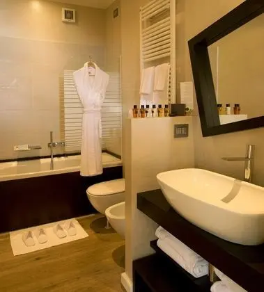 Superior Tek Büyük veya İki Ayrı Yataklı Oda