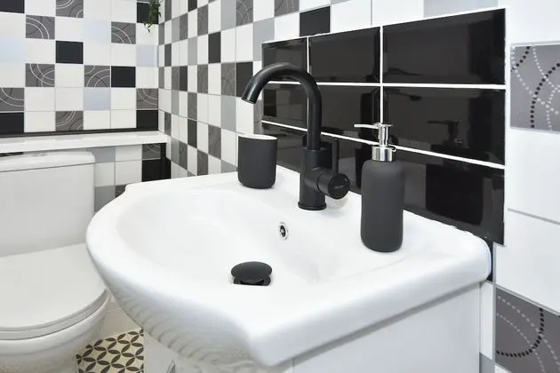 Tek Kişilik Oda, Ortak Banyo