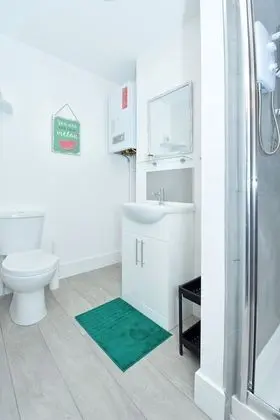 Superior Tek Kişilik Oda, Ortak Banyo (With TV)
