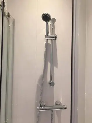 Tek Büyük Yataklı Oda, Banyolu/Duşlu