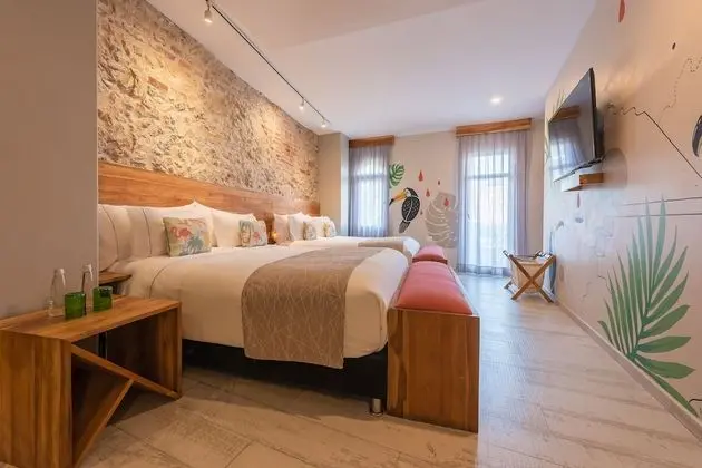 Deluxe Dört Kişilik Oda, 2 Büyük (Queen) Boy Yatak, Balkon, Şehir Manzaralı