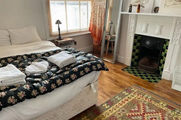 Ev (4 Bedrooms)